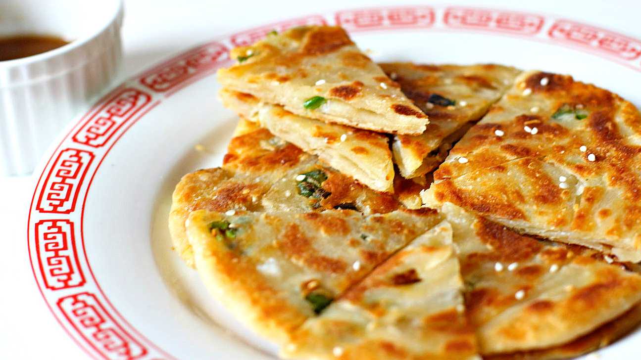 Flakey Chinese Scallion Pancakes East Meets Kitchen